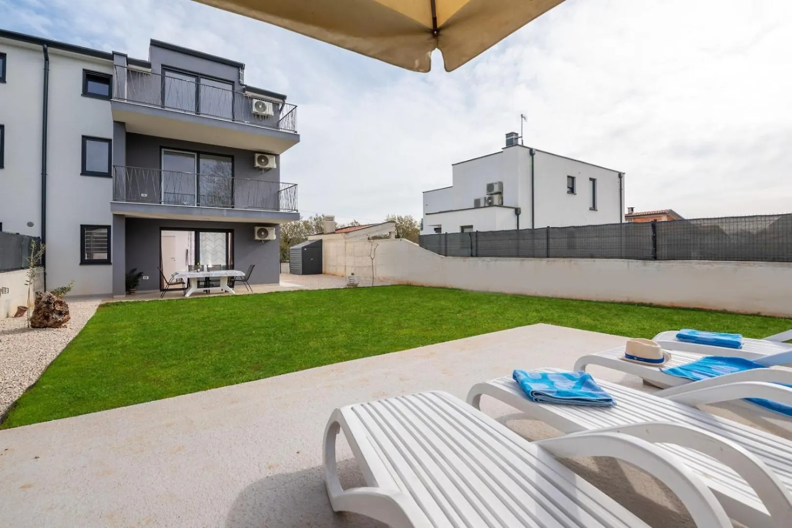 Apartment Em Poreč Kroatien